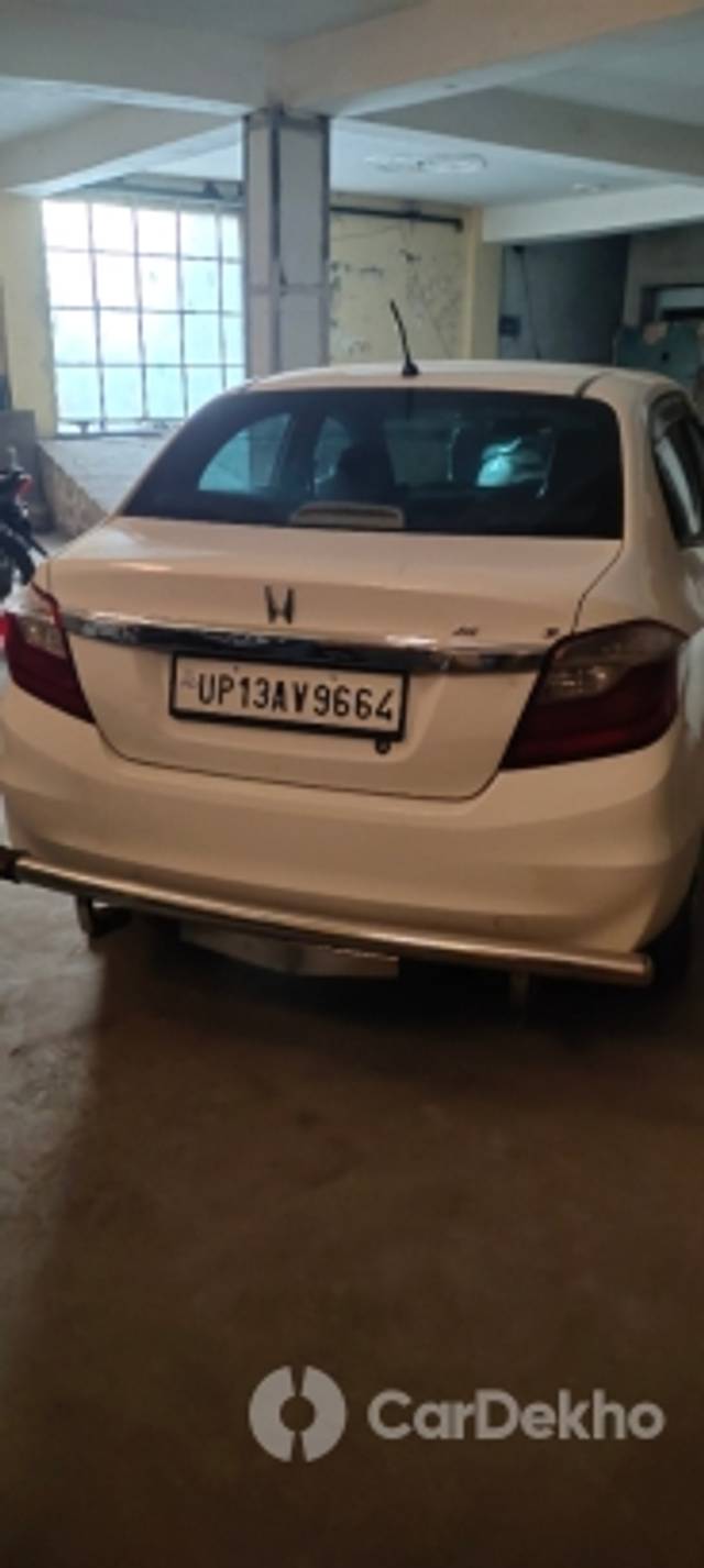 https://stimg2.cardekho.com/images/usedcarimages/large/3-2023/3652665/IMG_20230117_123832.jpg?imwidth=6401