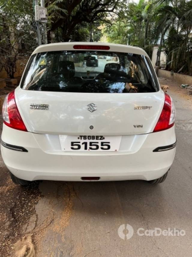 https://stimg2.cardekho.com/images/usedcarimages/large/3-2023/3653142/19C2FD83-1CA0-44FC-AB83-513930EA64F2.jpg?imwidth=6401