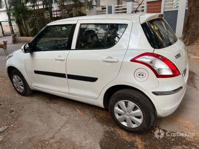 https://stimg2.cardekho.com/images/usedcarimages/large/3-2023/3653142/46D57F8F-A755-41DB-B519-908320EF0D69.jpg?imwidth=6402