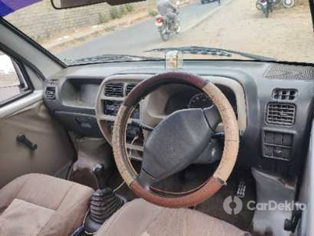 https://stimg2.cardekho.com/images/usedcarimages/large/3-2023/3653337/IMG_20230309_1806291.jpg?imwidth=6400