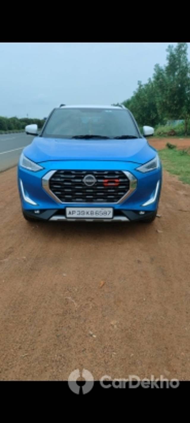 https://stimg2.cardekho.com/images/usedcarimages/large/3-2023/3653460/Screenshot_2023-03-18-11-12-53-49_6012fa4d4ddec268fc5c7112cbb265e7.jpg?imwidth=6401