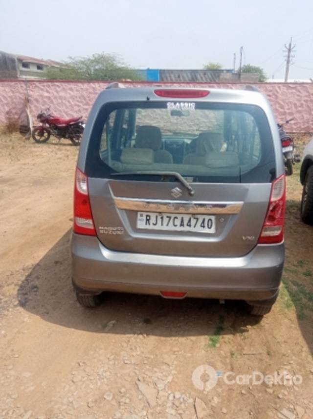 https://stimg2.cardekho.com/images/usedcarimages/large/3-2023/3653490/IMG_20230318_115109.jpg?imwidth=6402