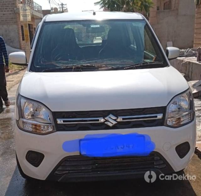 https://stimg2.cardekho.com/images/usedcarimages/large/3-2023/3654139/IMG-20230318-WA0025.jpg?imwidth=6400