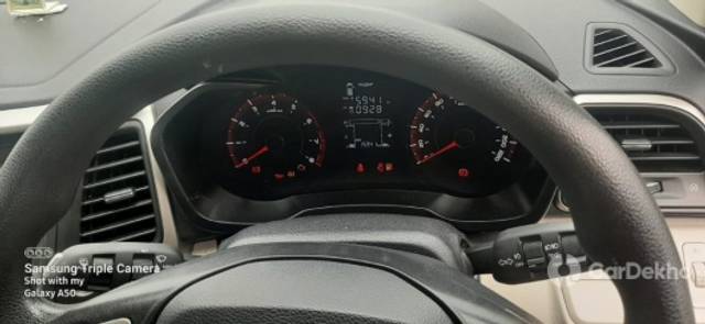 https://stimg2.cardekho.com/images/usedcarimages/large/3-2023/3654412/IMG-20230304-WA0008.jpg?imwidth=6402