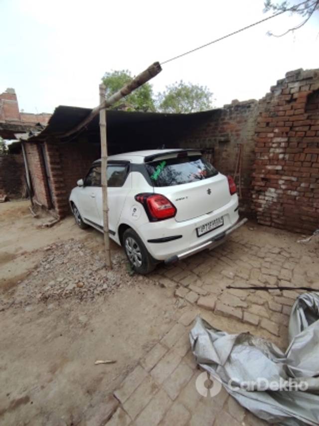 https://stimg2.cardekho.com/images/usedcarimages/large/3-2023/3654450/5397E5F8-B7B2-4DBB-A58E-0649EA442743.jpg?imwidth=6402