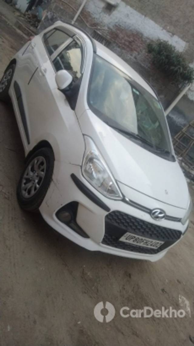https://stimg2.cardekho.com/images/usedcarimages/large/3-2023/3654634/IMG-20230227-WA0018.jpg?imwidth=6402