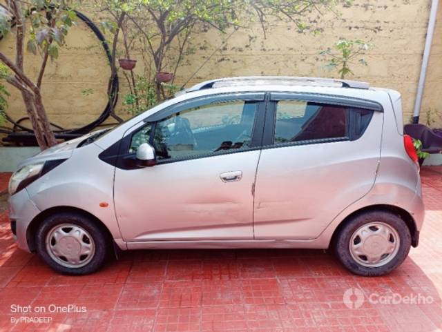 https://stimg2.cardekho.com/images/usedcarimages/large/3-2023/3654702/IMG20230319130705.jpg?imwidth=6402