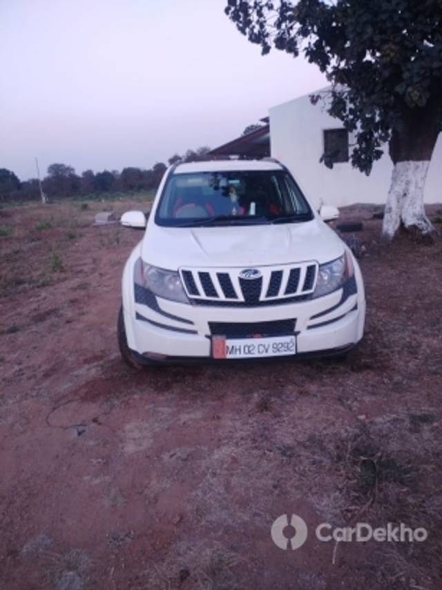 https://stimg2.cardekho.com/images/usedcarimages/large/3-2023/3654782/5874CBAC-090A-45B8-B8EC-B682C27637A2.jpg?imwidth=6400