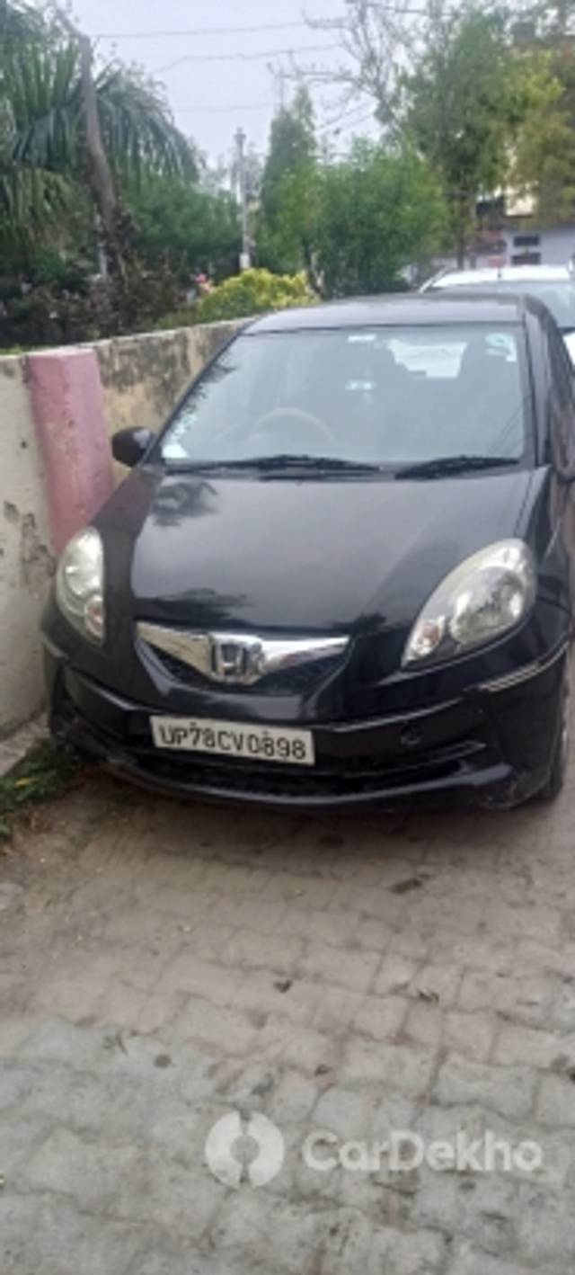https://stimg2.cardekho.com/images/usedcarimages/large/3-2023/3654797/IMG20230319153715.jpg?imwidth=6400