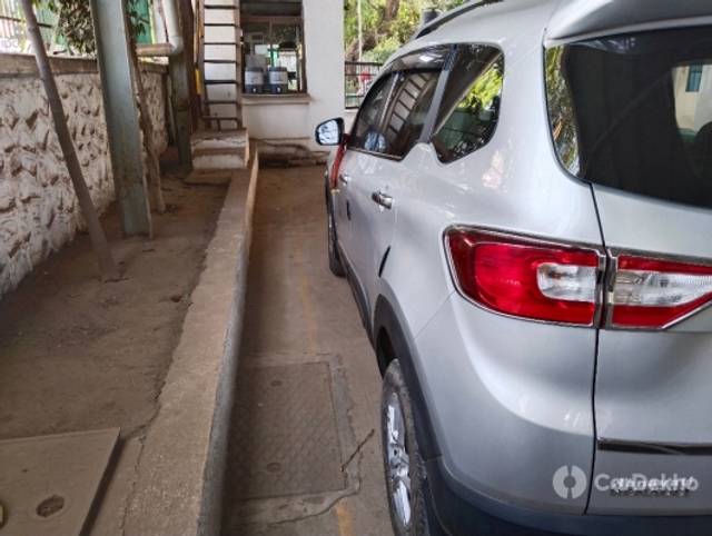 https://stimg2.cardekho.com/images/usedcarimages/large/3-2023/3654809/IMG_20230319_154656.jpg?imwidth=6402