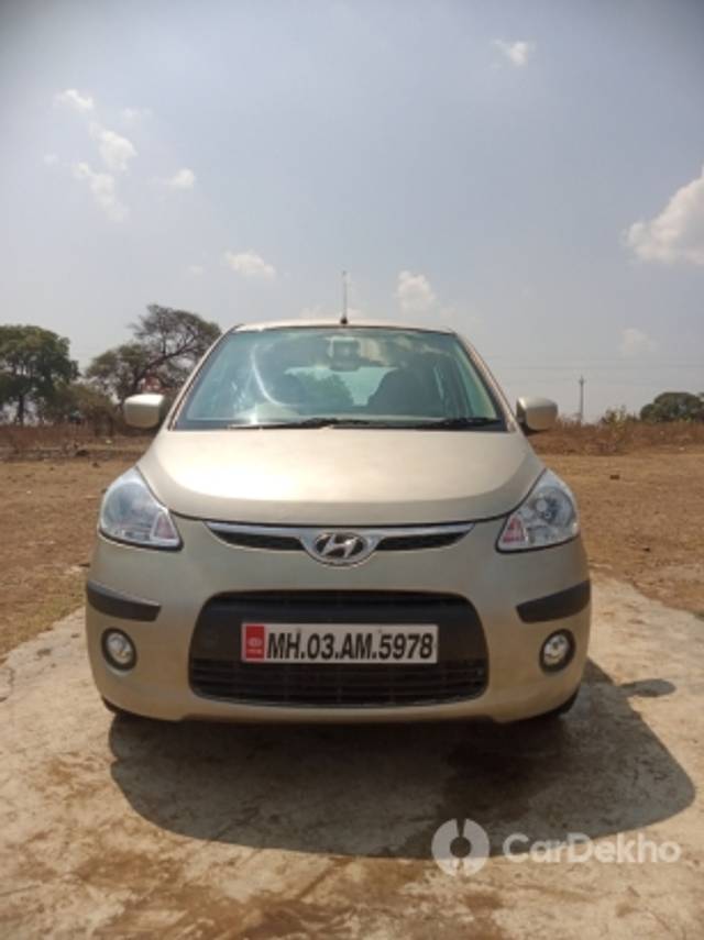 https://stimg2.cardekho.com/images/usedcarimages/large/3-2023/3655019/IMG_20230319_112944.jpg?imwidth=6401