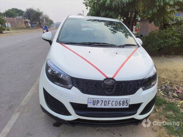 https://stimg2.cardekho.com/images/usedcarimages/large/3-2023/3655109/20230317_163756.jpg?imwidth=6400
