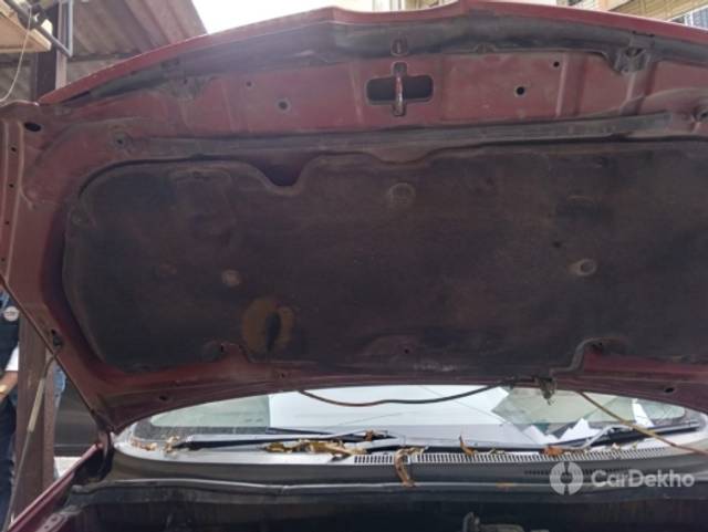 https://stimg2.cardekho.com/images/usedcarimages/large/3-2023/3655167/IMG-20230319-WA0030.jpg?imwidth=6402