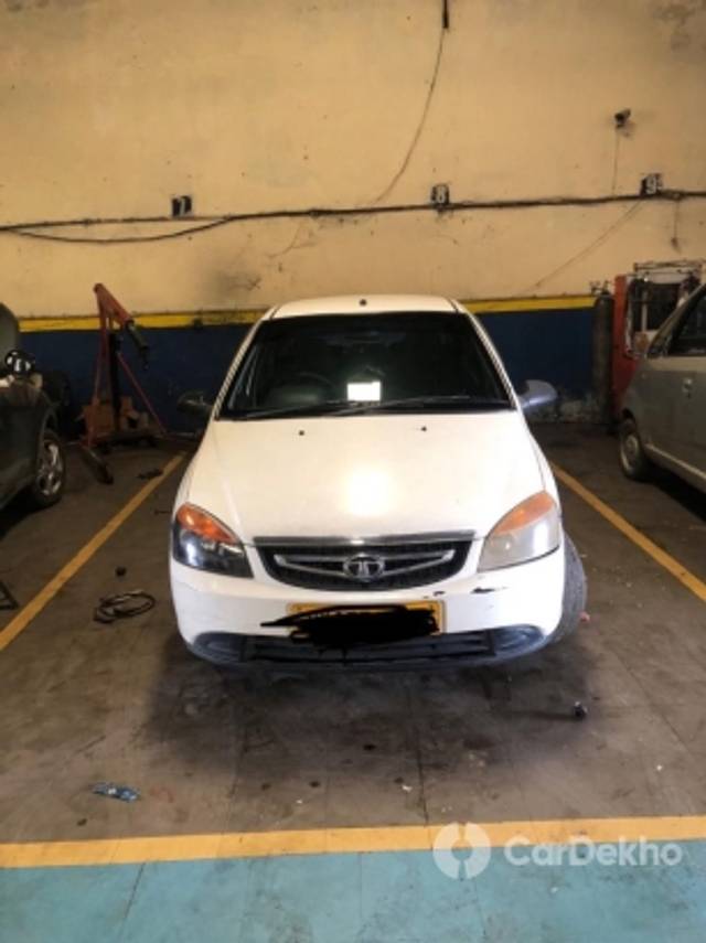 https://stimg2.cardekho.com/images/usedcarimages/large/3-2023/3655311/58B5CE13-DC8C-48FA-9ABC-D828BBE6A761.jpg?imwidth=6400