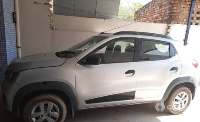 https://stimg2.cardekho.com/images/usedcarimages/large/3-2023/3655333/IMG-20230320-WA00021.jpg?imwidth=6402