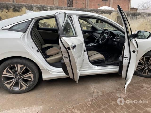 https://stimg2.cardekho.com/images/usedcarimages/large/3-2023/3655993/05D0FD82-954E-4B25-B54F-AD4035926B70.jpg?imwidth=6402