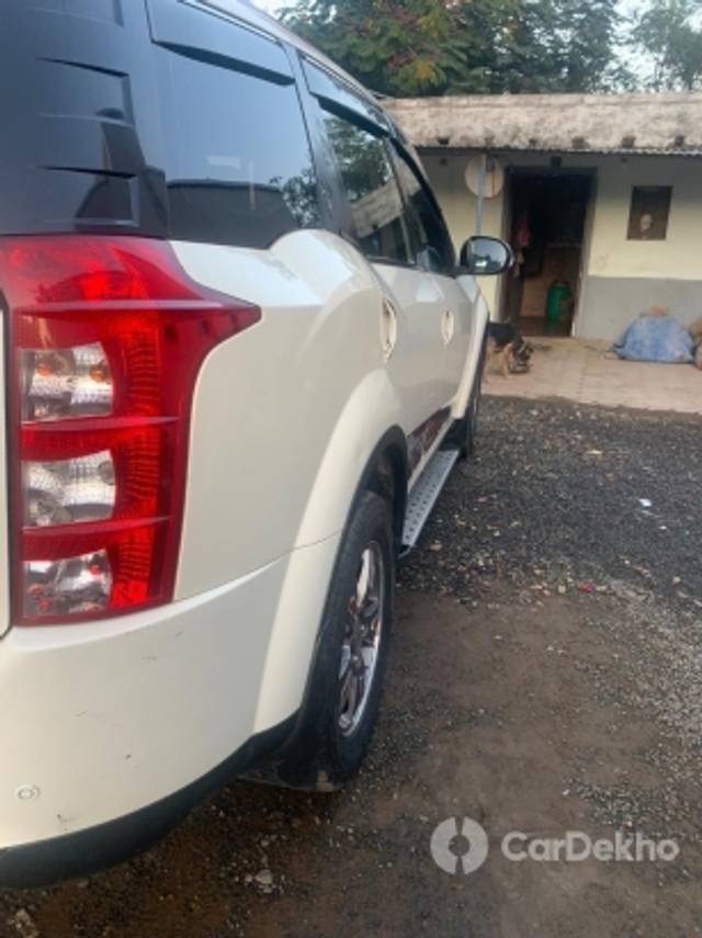 https://stimg2.cardekho.com/images/usedcarimages/large/3-2023/3656335/28778B3D-0562-40E7-B603-E81E8A595973.jpg?imwidth=6402