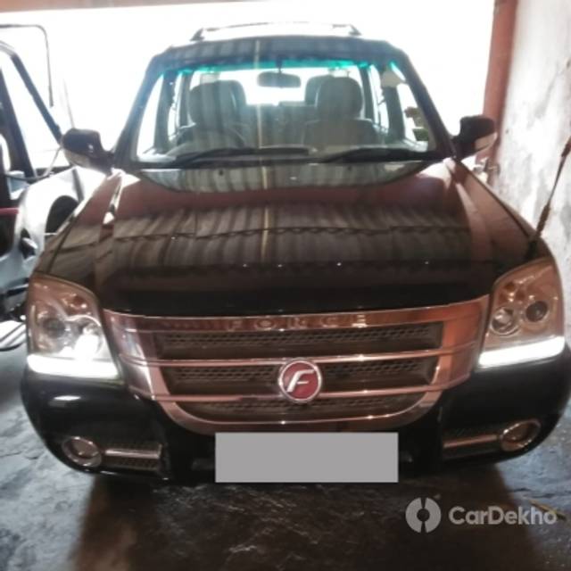https://stimg2.cardekho.com/images/usedcarimages/large/3-2023/3656432/front.jpg?imwidth=6400