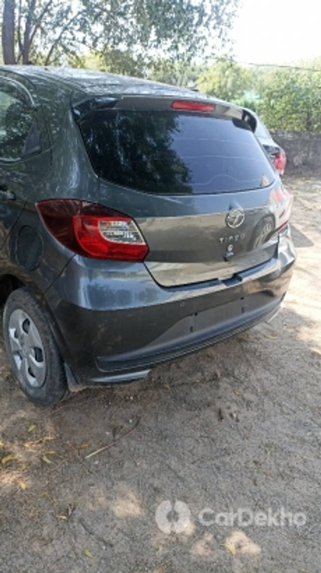 https://stimg2.cardekho.com/images/usedcarimages/large/3-2023/3656965/IMG-20230320-WA0011.jpg?imwidth=6401