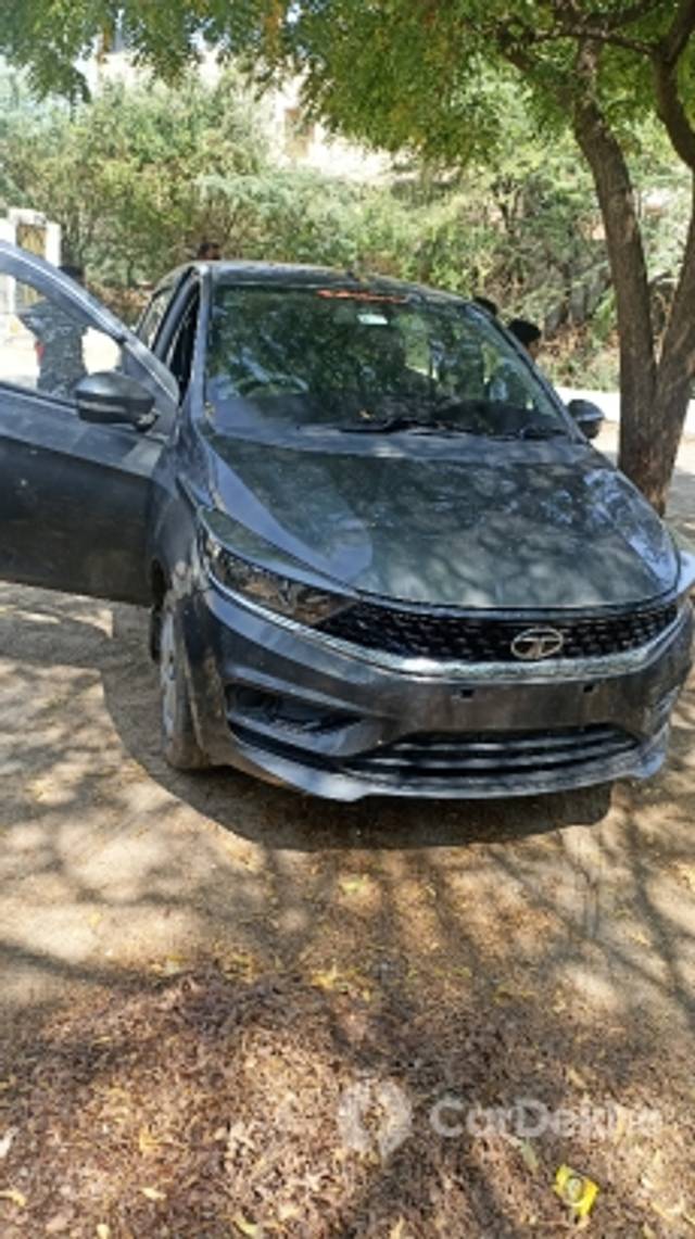 https://stimg2.cardekho.com/images/usedcarimages/large/3-2023/3656965/IMG-20230320-WA0017.jpg?imwidth=6400