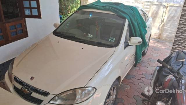 https://stimg2.cardekho.com/images/usedcarimages/large/3-2023/3657807/20230322_110519.jpg?imwidth=6400