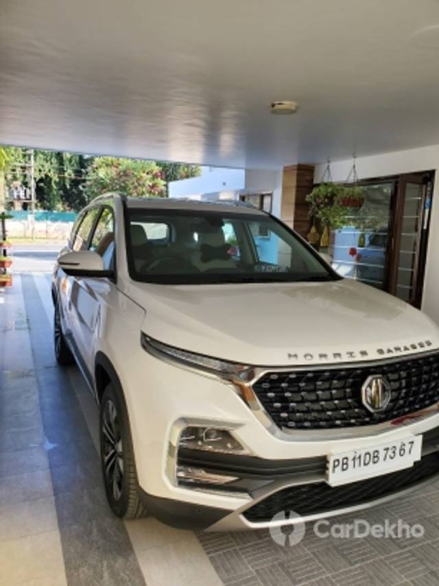 https://stimg2.cardekho.com/images/usedcarimages/large/3-2023/3657837/IMG-20221120-WA0008.jpg?imwidth=6400