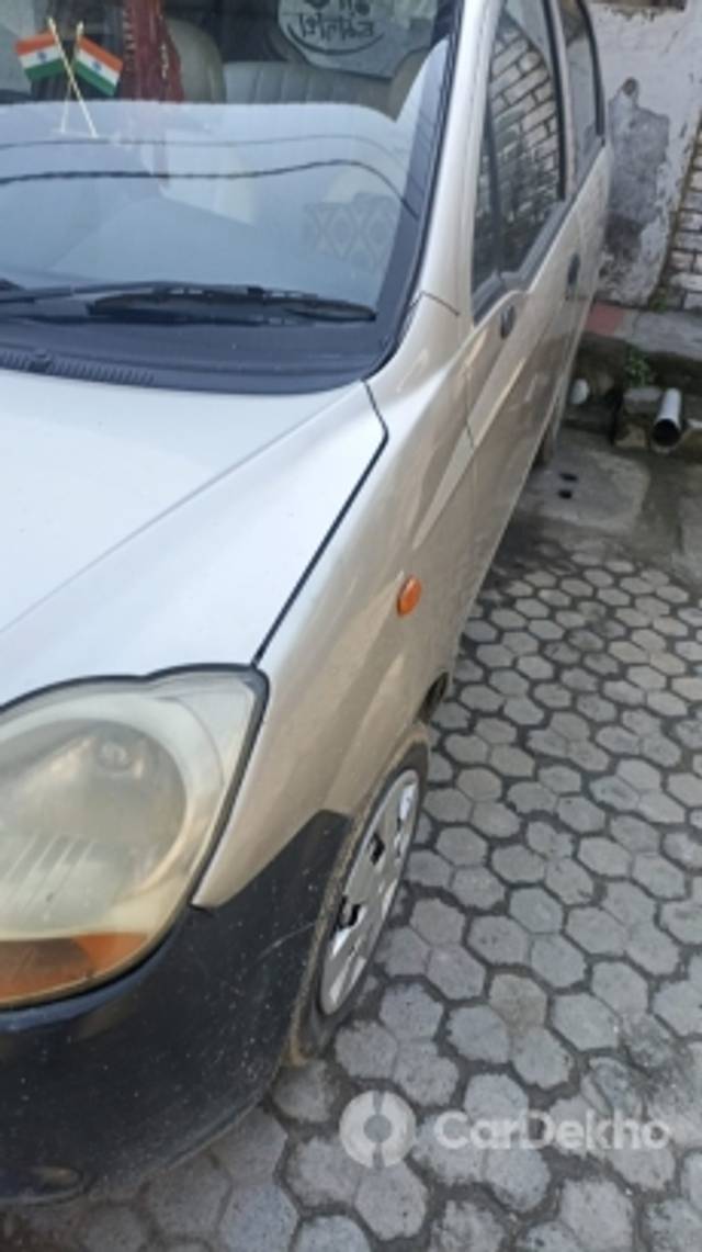 https://stimg2.cardekho.com/images/usedcarimages/large/3-2023/3658092/IMG-20230322-WA0010.jpg?imwidth=6401