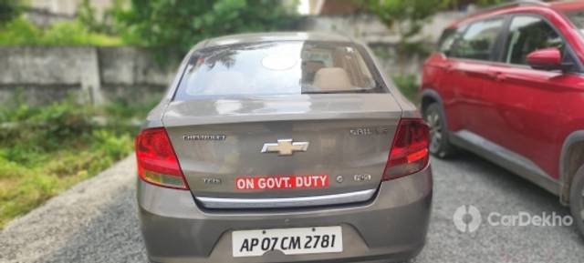 https://stimg2.cardekho.com/images/usedcarimages/large/3-2023/3658504/IMG-20230308-WA0072.jpg?imwidth=6401