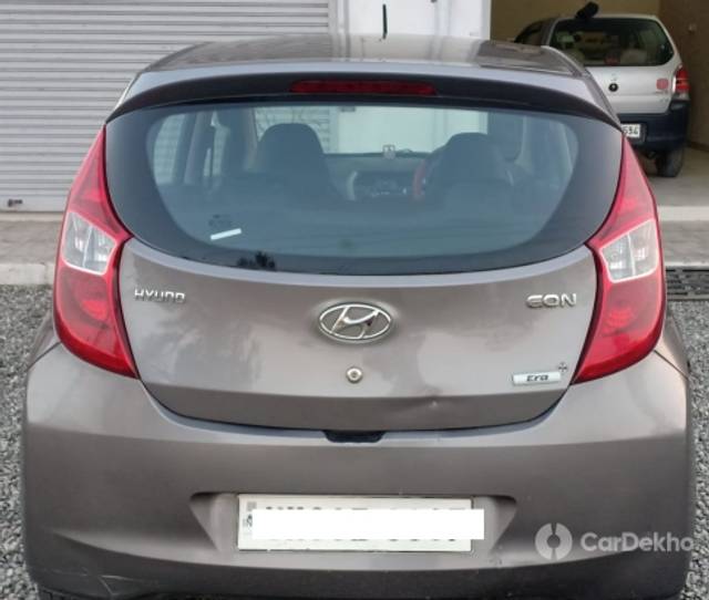 https://stimg2.cardekho.com/images/usedcarimages/large/3-2023/3658627/IMG-20230210-WA0009.jpg?imwidth=6401