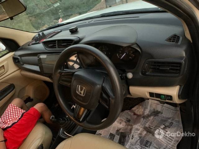 https://stimg2.cardekho.com/images/usedcarimages/large/3-2023/3658720/IMG_1750.jpg?imwidth=6402