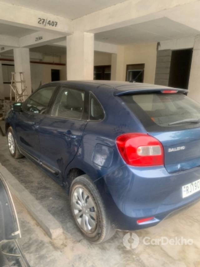 https://stimg2.cardekho.com/images/usedcarimages/large/3-2023/3658868/773379A4-AD08-4AB1-BE26-ABF759EA9B13.jpg?imwidth=6402