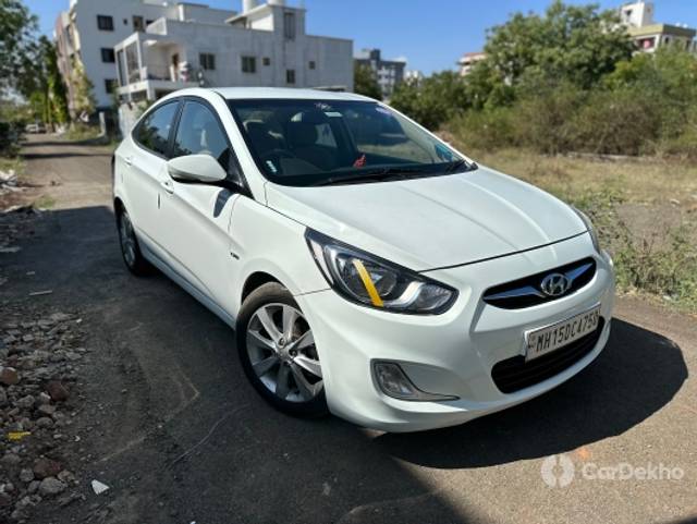 https://stimg2.cardekho.com/images/usedcarimages/large/3-2023/3658919/8855D02D-216C-4E5B-B3C3-0F16443B2AD10.jpg?imwidth=6400