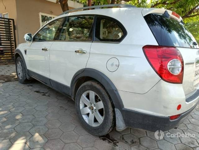 https://stimg2.cardekho.com/images/usedcarimages/large/3-2023/3658940/WhatsAppImage2023-03-21at6.20.44PM.jpg?imwidth=6400
