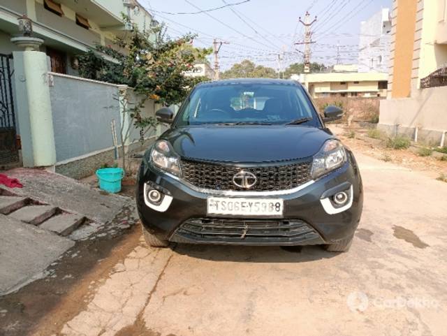 https://stimg2.cardekho.com/images/usedcarimages/large/3-2023/3658945/IMG20230303091859.jpg?imwidth=6400