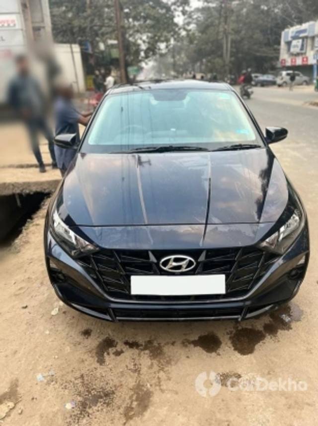 https://stimg2.cardekho.com/images/usedcarimages/large/3-2023/3659536/IMG-20230323-WA0038.jpg?imwidth=6400