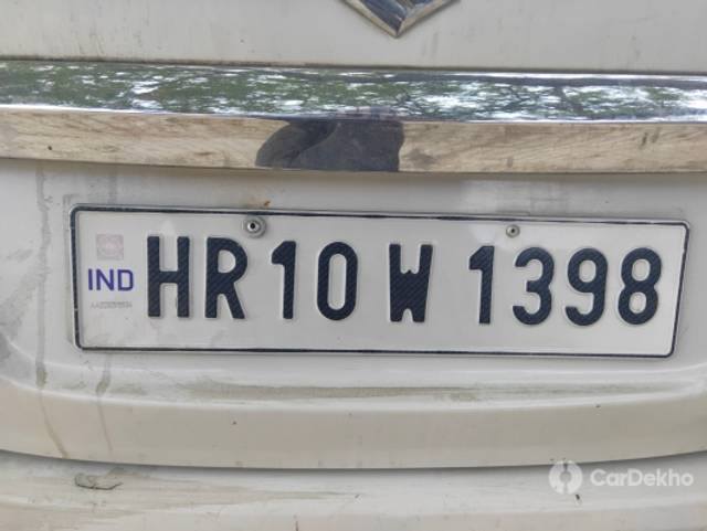 https://stimg2.cardekho.com/images/usedcarimages/large/3-2023/3659569/IMG20220116124608.jpg?imwidth=6402