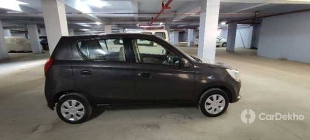 https://stimg2.cardekho.com/images/usedcarimages/large/3-2023/3659597/IMG_20230324_0923272.jpg?imwidth=6402