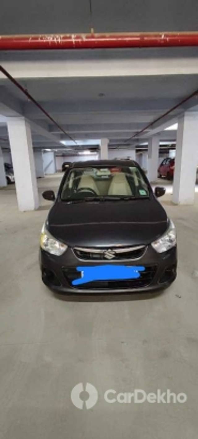 https://stimg2.cardekho.com/images/usedcarimages/large/3-2023/3659597/IMG_20230324_0932431.jpg?imwidth=6400