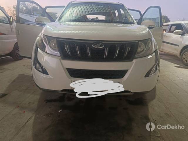 https://stimg2.cardekho.com/images/usedcarimages/large/3-2023/3659628/IMG-20230323-WA00153.jpg?imwidth=6400