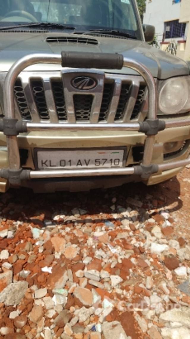 https://stimg2.cardekho.com/images/usedcarimages/large/3-2023/3659835/IMG-20230324-WA0005.jpg?imwidth=6400