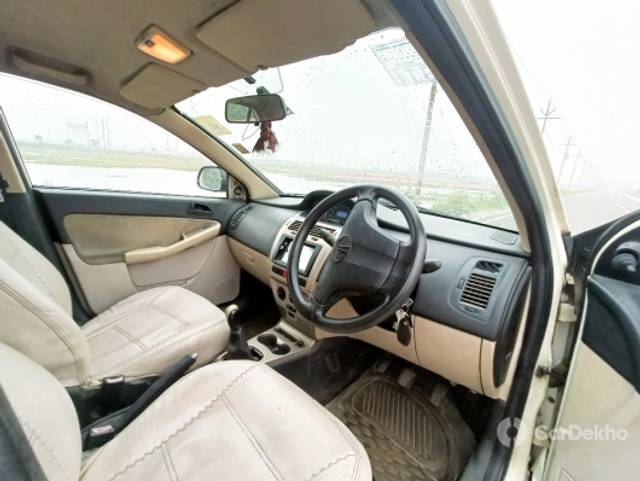 https://stimg2.cardekho.com/images/usedcarimages/large/3-2023/3660175/IMG20230324122805.jpg?imwidth=6402