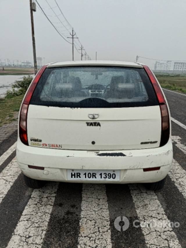 https://stimg2.cardekho.com/images/usedcarimages/large/3-2023/3660175/IMG20230324123430.jpg?imwidth=6401