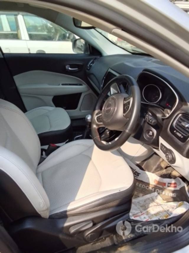 https://stimg2.cardekho.com/images/usedcarimages/large/3-2023/3660900/IMG-20230325-WA0014.jpg?imwidth=6401