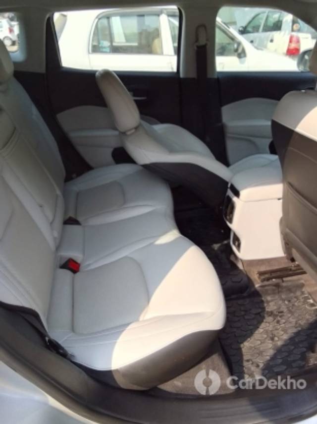 https://stimg2.cardekho.com/images/usedcarimages/large/3-2023/3660900/IMG-20230325-WA0015.jpg?imwidth=6402