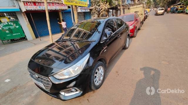 https://stimg2.cardekho.com/images/usedcarimages/large/3-2023/3660979/IMG20230312151258.jpg?imwidth=6401