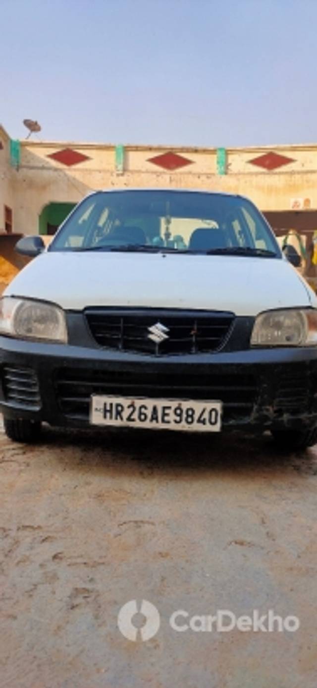 https://stimg2.cardekho.com/images/usedcarimages/large/3-2023/3660990/IMG20221030153412.jpg?imwidth=6400