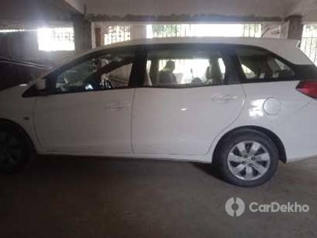 https://stimg2.cardekho.com/images/usedcarimages/large/3-2023/3660994/IMG_20230326_1110470.jpg?imwidth=6402