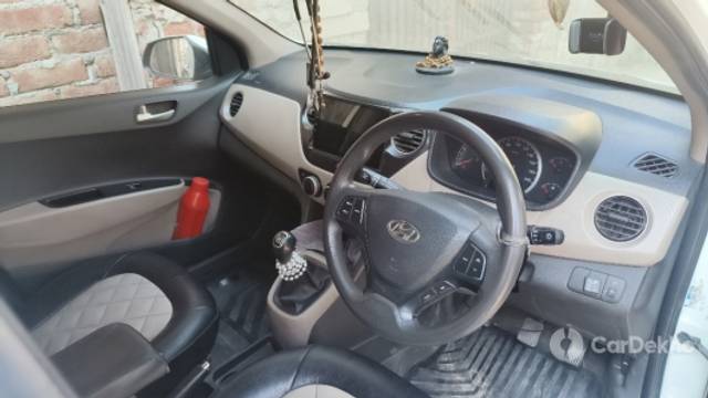 https://stimg2.cardekho.com/images/usedcarimages/large/3-2023/3661004/IMG-20230309-WA0003.jpg?imwidth=6401