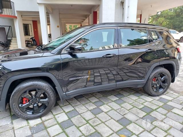 https://stimg2.cardekho.com/images/usedcarimages/large/3-2023/3661173/20230208_131717.jpg?imwidth=6402