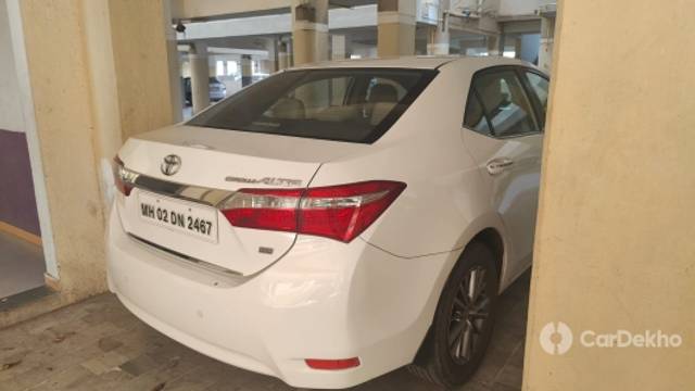 https://stimg2.cardekho.com/images/usedcarimages/large/3-2023/3661235/IMG-20230307-WA0003.jpg?imwidth=6402